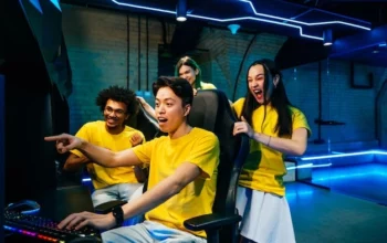 Summertime Saga Bahasa Indonesia dengan Cerita Lengkap dan Menarik