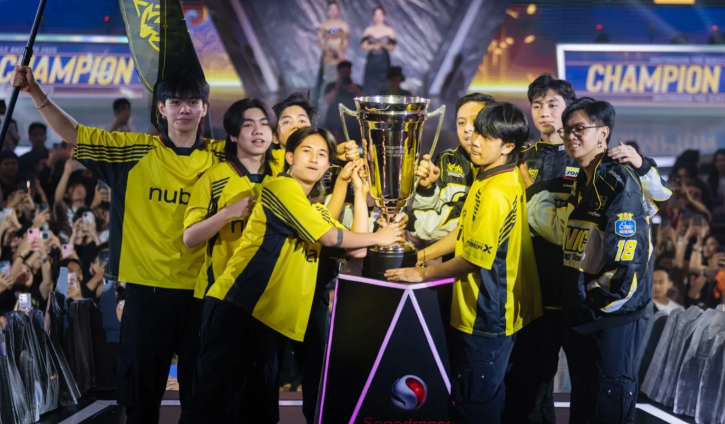 Juara ESL Snapdragon Pro Series MLBB Season 1 Sampai Sekarang Beserta Rekap Turnamen ONIC Philippines angkat trofi Mobile Masters 2025 di Tennis Indoor Senayan setelah bungkam RRQ Hoshi 4-1