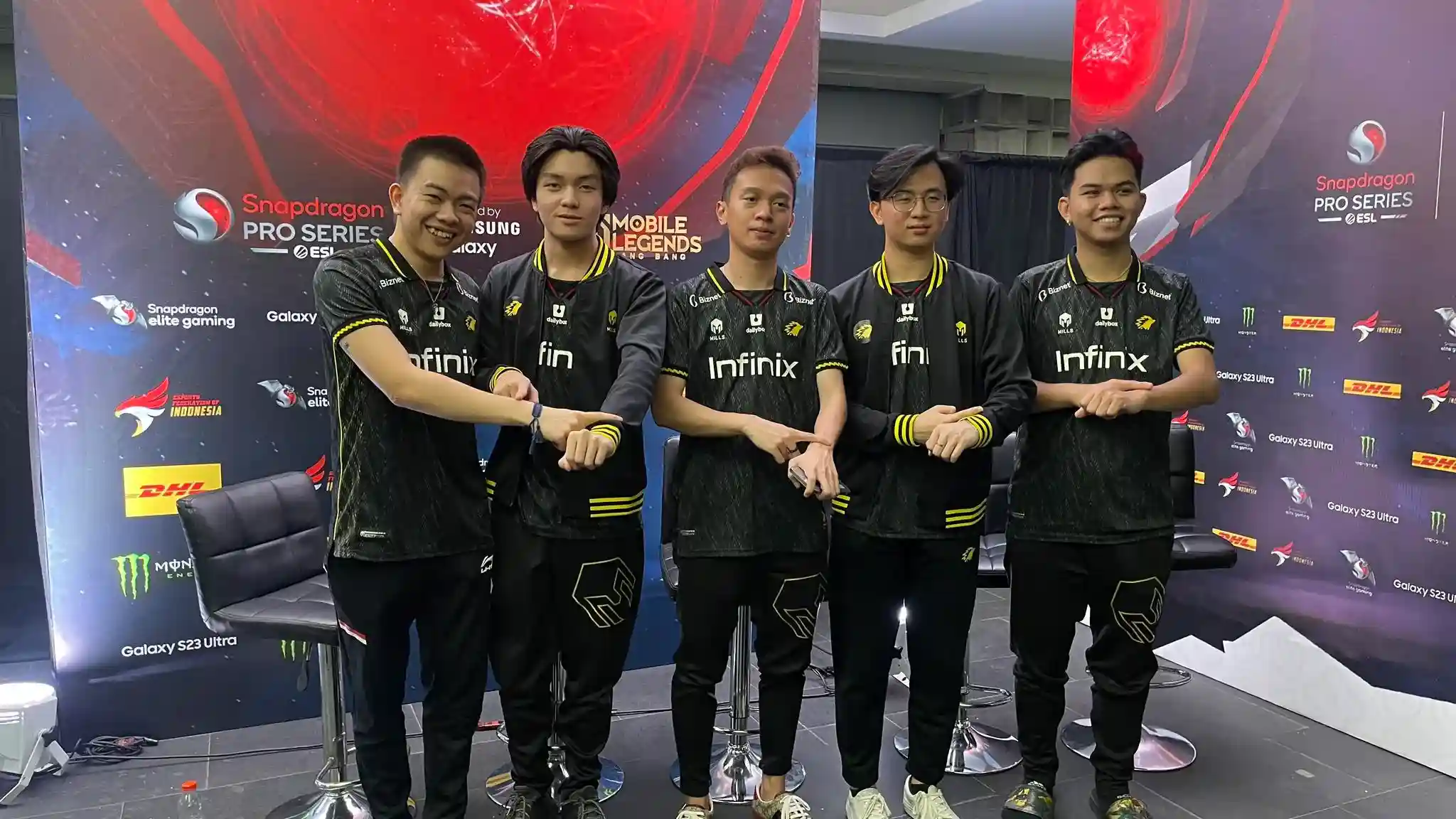 Ranking Esport Mobile Legend Dunia, Update Terbaru 2025 2 Peringkat tim MLBB terkuat di kancah global kini.