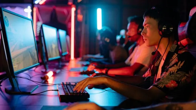 Tips mental dan crosshair placement dari pro player.