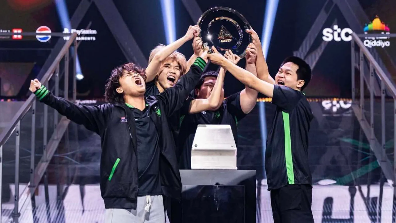 Update Daftar Juara EWC FF dari Awal Hingga Musim Terbaru di 2025 Siapa saja juara EWC Free Fire? Ini daftar lengkapnya.