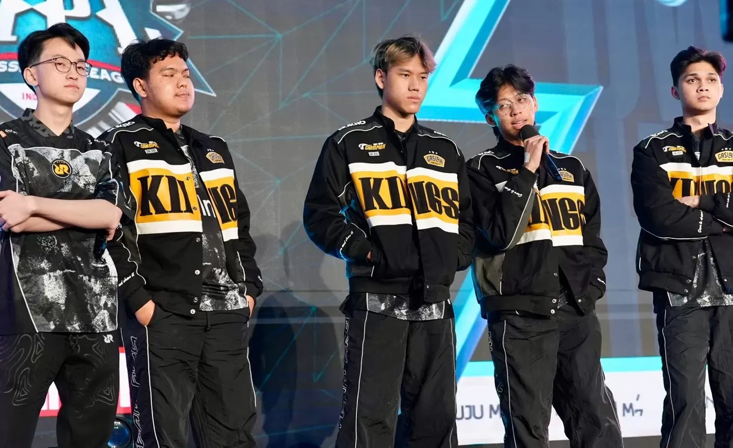 RRQ Hoshi Resmi Gagal Lolos Playoff MPL S16: Sejarah Kelam Terulang Analisis penyebab RRQ Hoshi gagal melaju ke playoff.