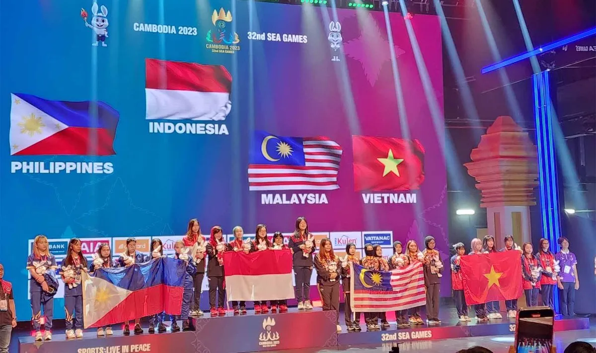 Evolusi Esports Indonesia: Dari Warnet DotA 1 hingga Panggung GBK Kilas balik sejarah industri game kompetitif di tanah air